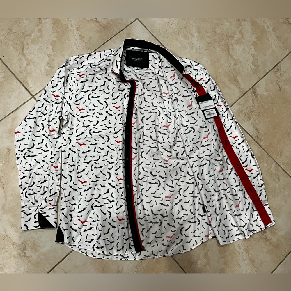 *NEW* MacZoo Long Sleeve Button Up Shirt (Red/Black Bat Print) (Size L) - Picture 4 of 5